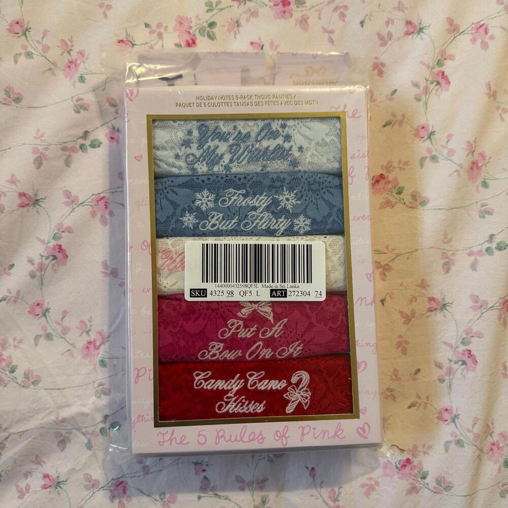 LoveShackFancy×PINK Holiday Notes 5-Pack Thong Panties [COPY]